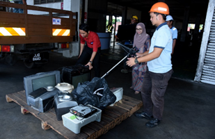 Johor-Port-Make-Waves-In-E-waste-Management1-(1).png